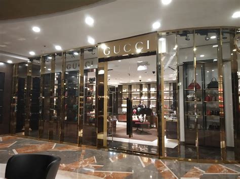 gucci lower parel|Gucci, clothing store, Mumbai, G .